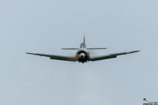 Model FW-190 podczas pokazów w locie na zlocie Warbirds Bobrowniki 2026